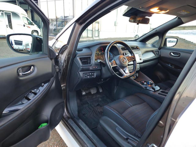 2018 NISSAN LEAF - 14