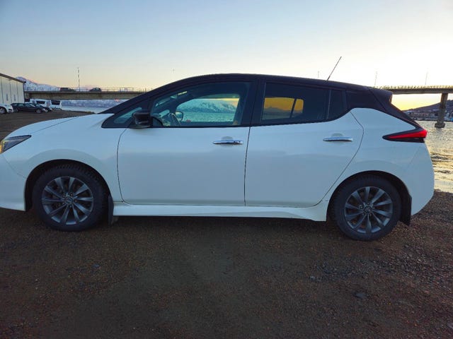 SJNFAAZE1U0002757 2018 NISSAN LEAF-3