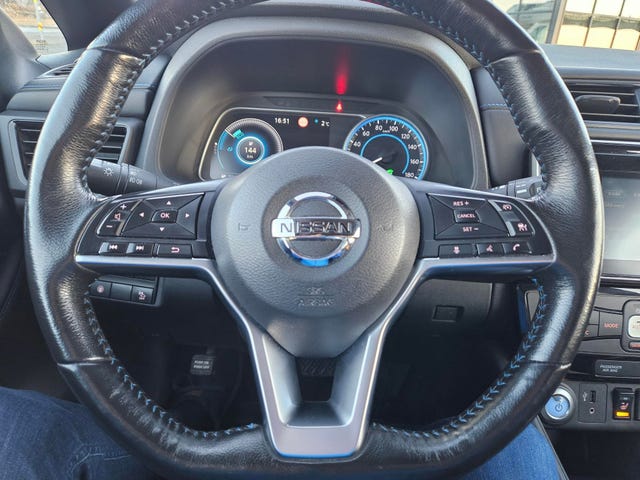 2018 NISSAN LEAF - 17