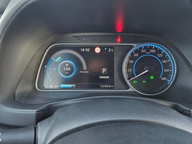 2018 NISSAN LEAF - 16