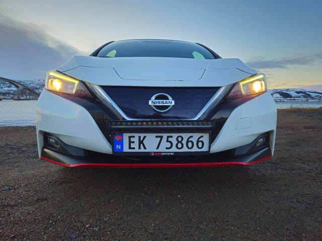 2018 NISSAN LEAF - 7