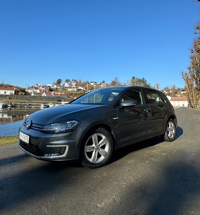 WVWZZZAUZJ8902282 2018 VOLKSWAGEN GOLF-0