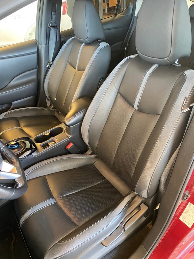 2020 NISSAN LEAF - 11