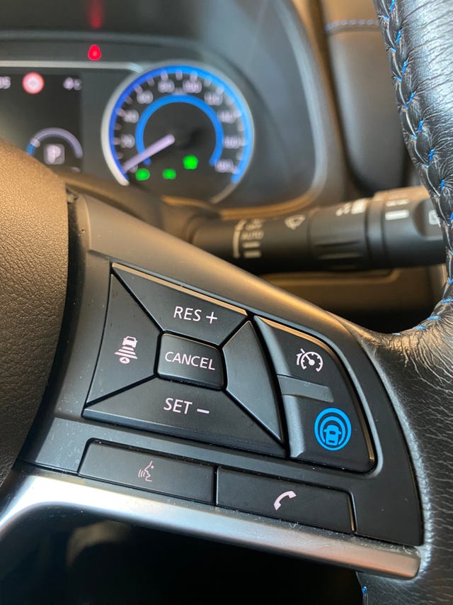 2020 NISSAN LEAF - 19