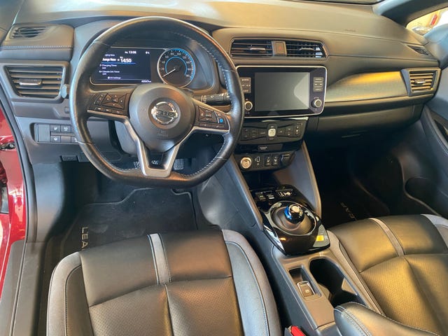 2020 NISSAN LEAF - 12