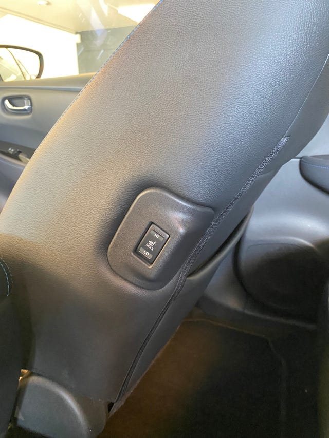 2020 NISSAN LEAF - 23