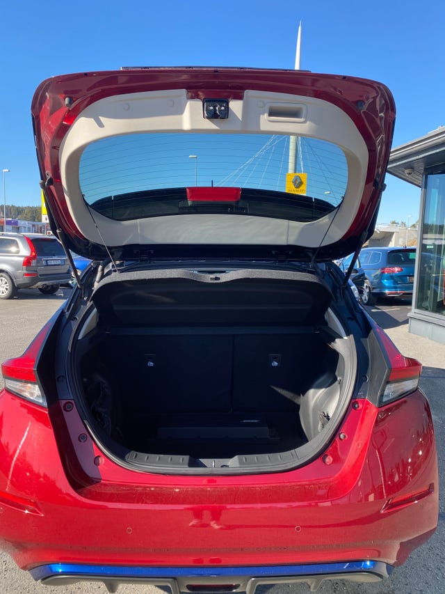 2020 NISSAN LEAF - 25