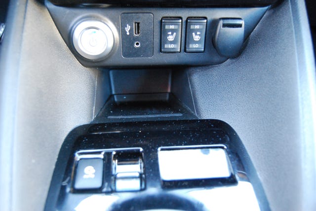 2020 NISSAN LEAF - 25