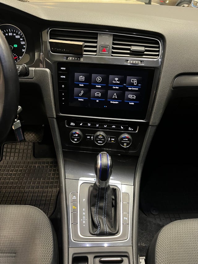 2018 VOLKSWAGEN GOLF - 11