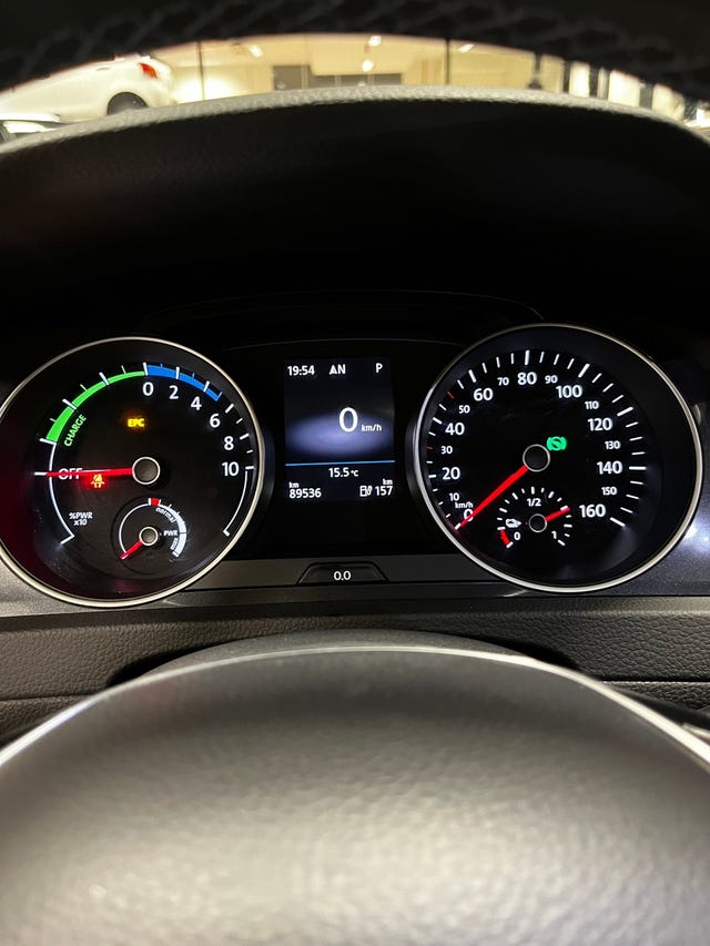 2018 VOLKSWAGEN GOLF - 10