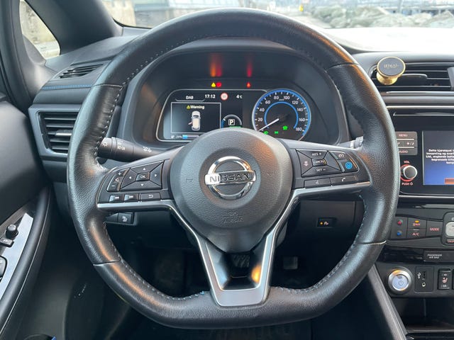2018 NISSAN LEAF - 7