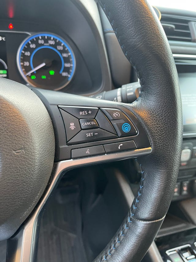 2018 NISSAN LEAF - 9