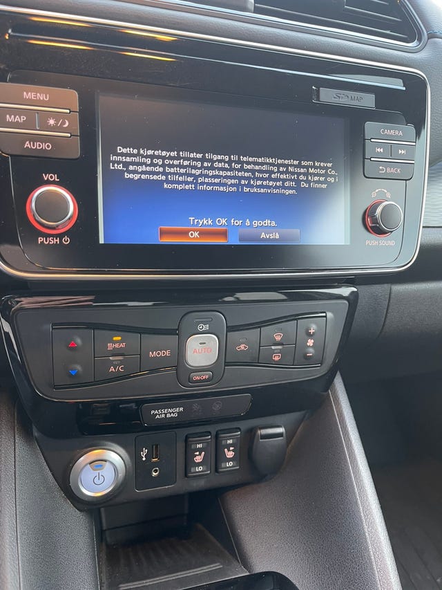 2018 NISSAN LEAF - 11