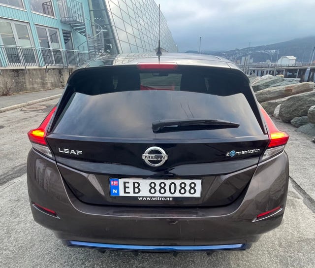 2018 NISSAN LEAF - 15
