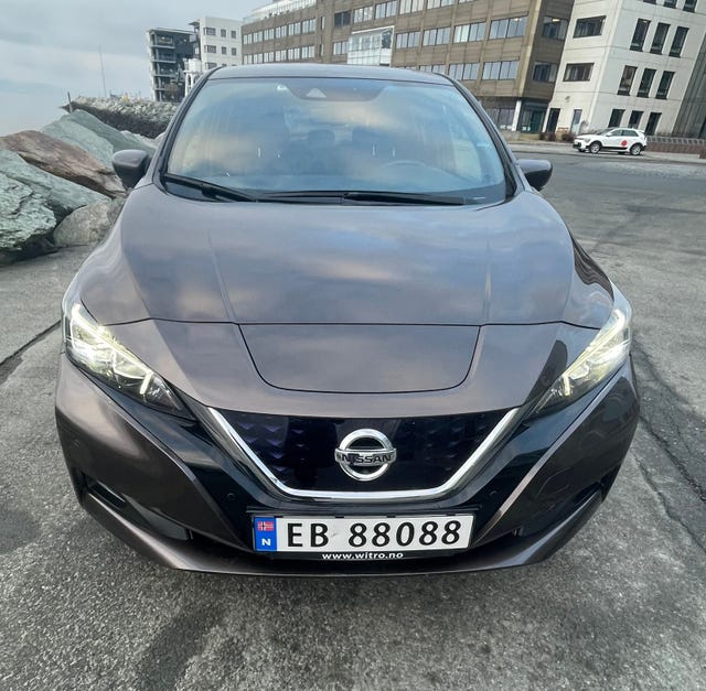 2018 NISSAN LEAF - 16