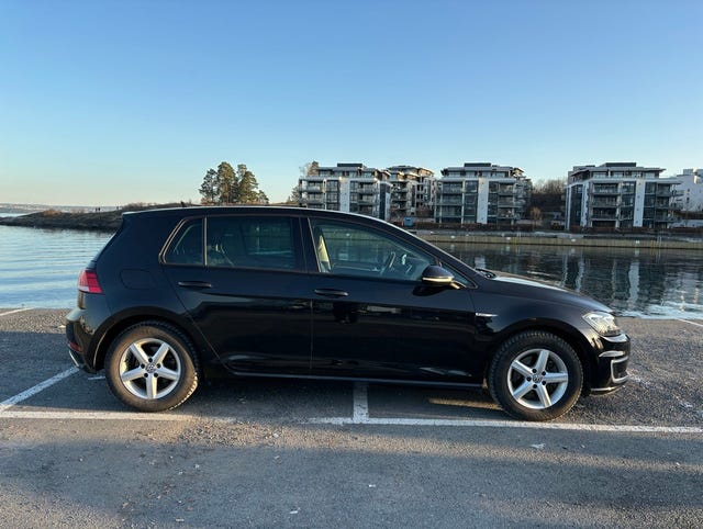 WVWZZZAUZJ8905659 2018 VOLKSWAGEN GOLF-4