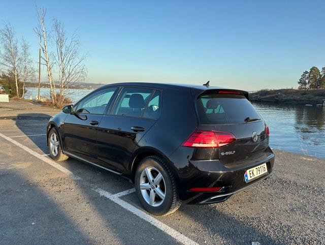 WVWZZZAUZJ8905659 2018 VOLKSWAGEN GOLF-2