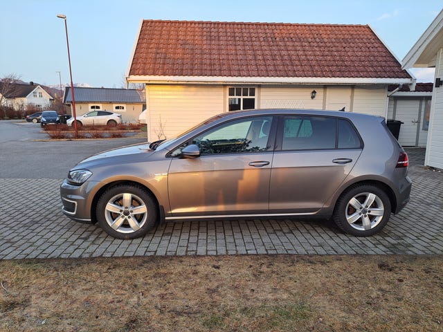 WVWZZZAUZGW900777 2015 VOLKSWAGEN GOLF-1