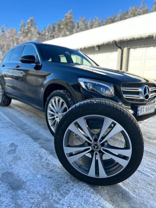 WDC2539541V011591 2017 MERCEDES-BENZ GLC-2