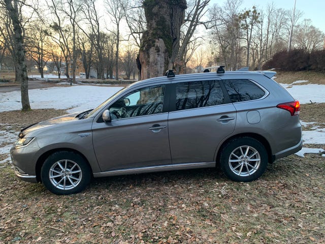 2020 MITSUBISHI OUTLANDER - 11