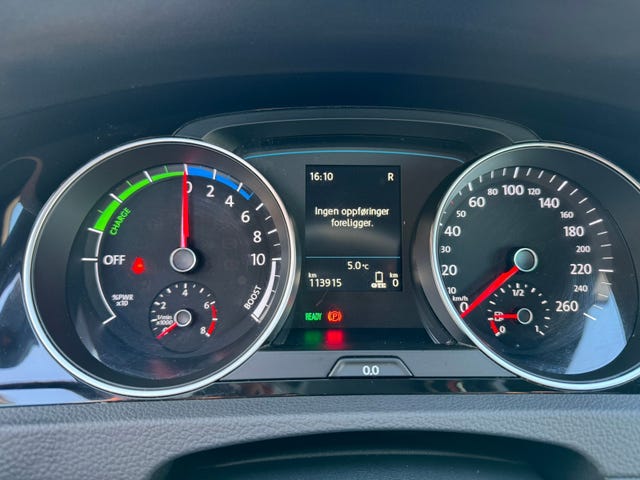 2018 VOLKSWAGEN GOLF - 8
