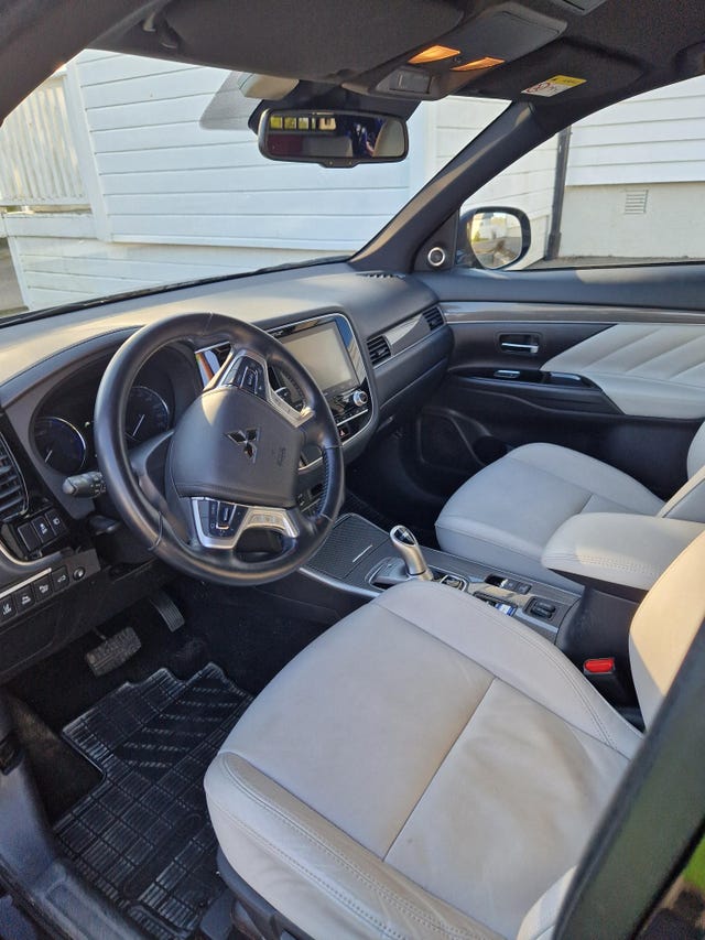2020 MITSUBISHI OUTLANDER - 8