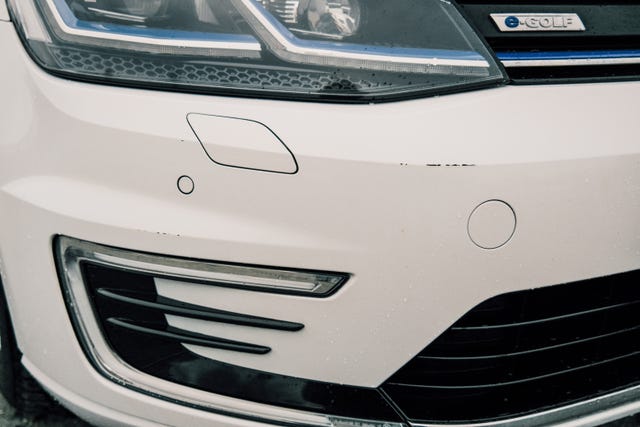 WVWZZZAUZJW900826 2018 VOLKSWAGEN GOLF-3