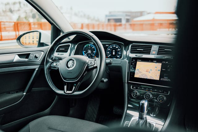 2018 VOLKSWAGEN GOLF - 26