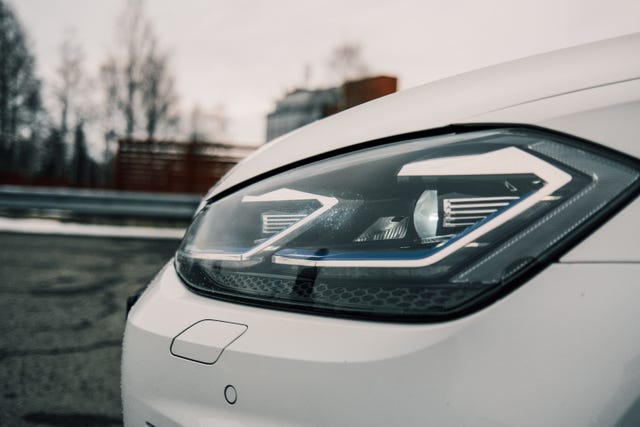 2018 VOLKSWAGEN GOLF - 12