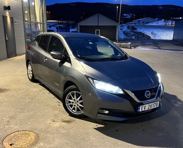 SJNFAAZE1U0032228 2018 NISSAN LEAF-3