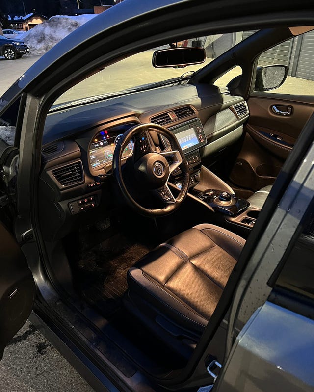 2018 NISSAN LEAF - 14