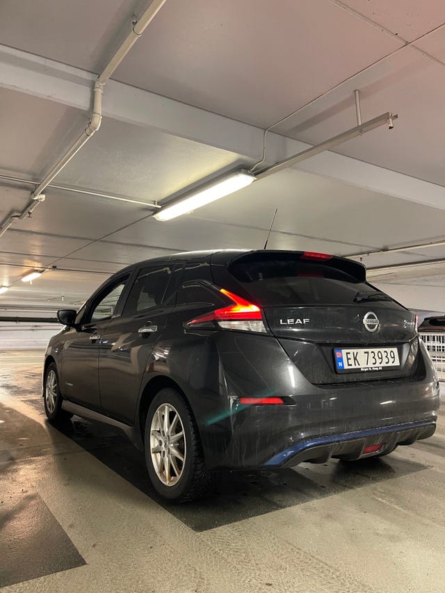 SJNFAAZE1U0001970 2018 NISSAN LEAF-4