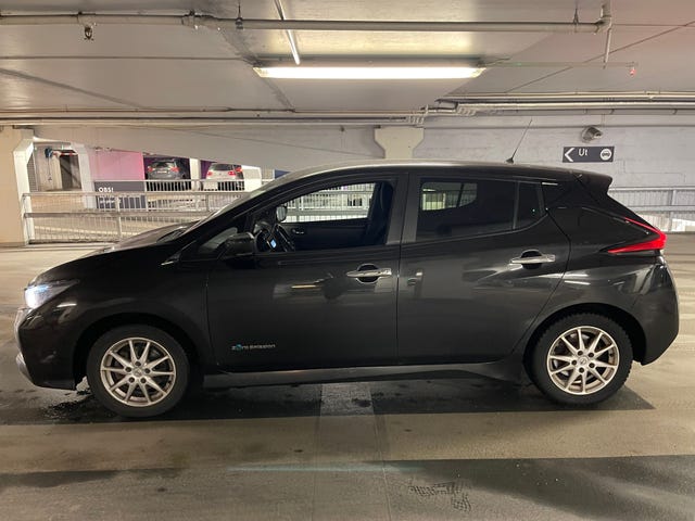 SJNFAAZE1U0001970 2018 NISSAN LEAF-5