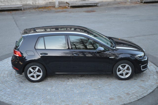 2019 VOLKSWAGEN GOLF - 10