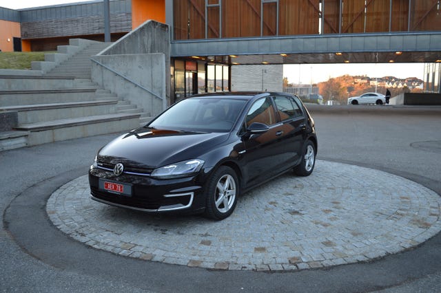 WVWZZZAUZK8901353 2019 VOLKSWAGEN GOLF-0