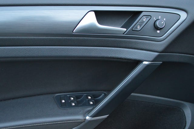 2019 VOLKSWAGEN GOLF - 29