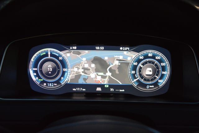 2019 VOLKSWAGEN GOLF - 27