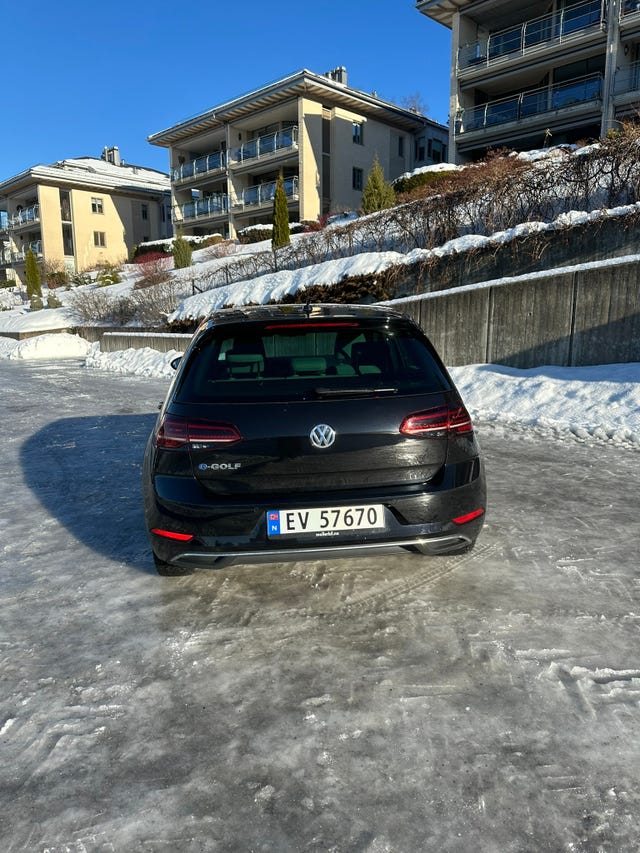 2019 VOLKSWAGEN GOLF - 9