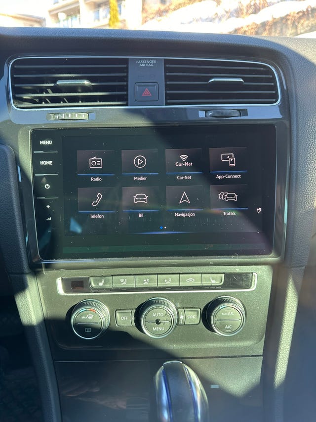 2019 VOLKSWAGEN GOLF - 16