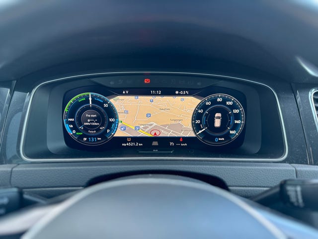 2018 VOLKSWAGEN GOLF - 8