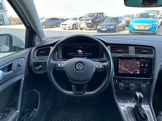WVWZZZAUZJW905927 2018 VOLKSWAGEN GOLF-2