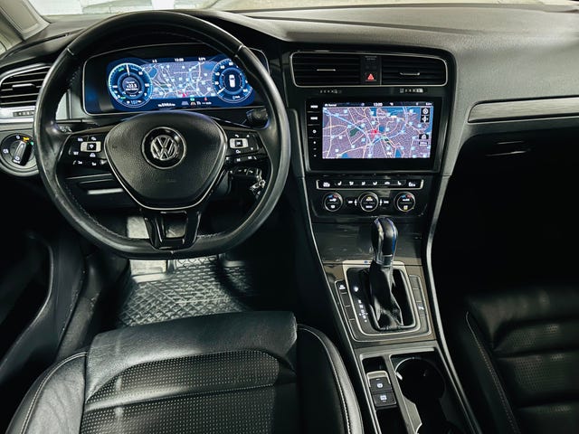 2018 VOLKSWAGEN GOLF - 17