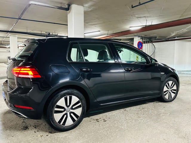 2018 VOLKSWAGEN GOLF - 12
