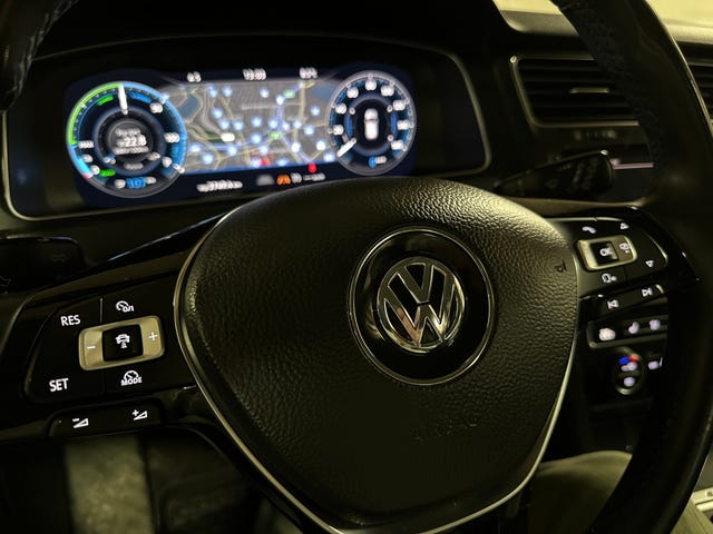 2018 VOLKSWAGEN GOLF - 14
