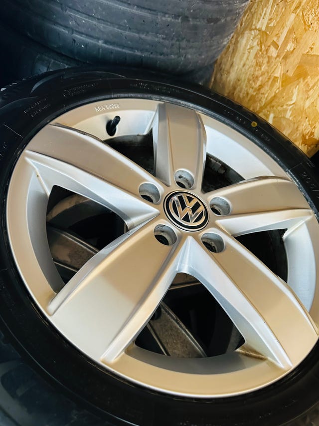 2018 VOLKSWAGEN GOLF - 33
