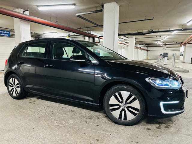 WVWZZZAUZJW903771 2018 VOLKSWAGEN GOLF-0