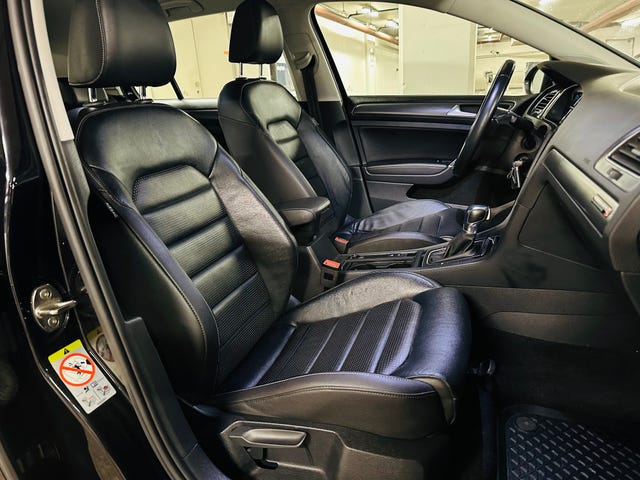 2018 VOLKSWAGEN GOLF - 21