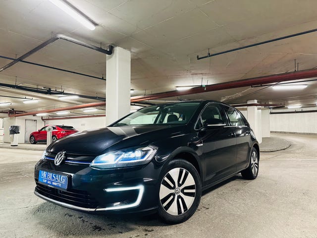 WVWZZZAUZJW903771 2018 VOLKSWAGEN GOLF-4