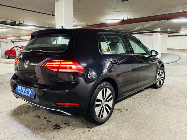 2018 VOLKSWAGEN GOLF - 11