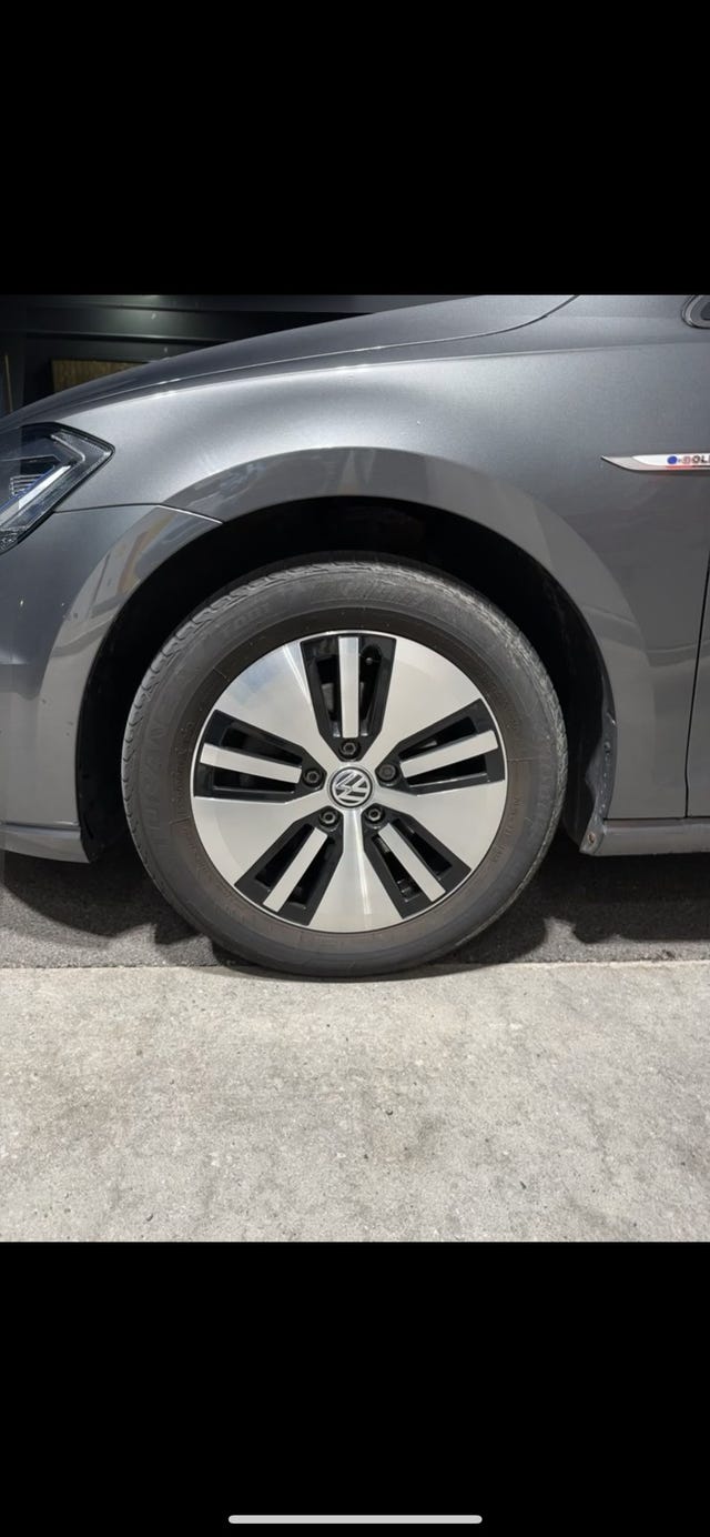 2019 VOLKSWAGEN GOLF - 7